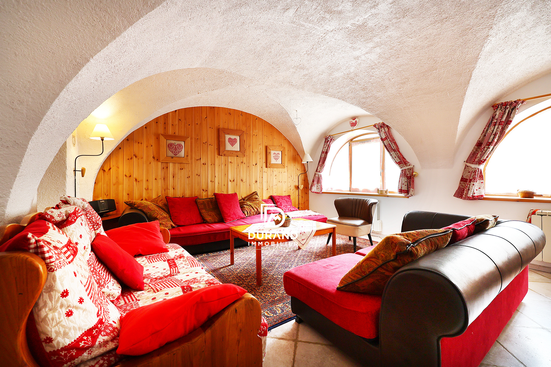 RARE À LA VENTE   UN VÉRITABLE ESPRIT DE MAISON DE FAMILLE
