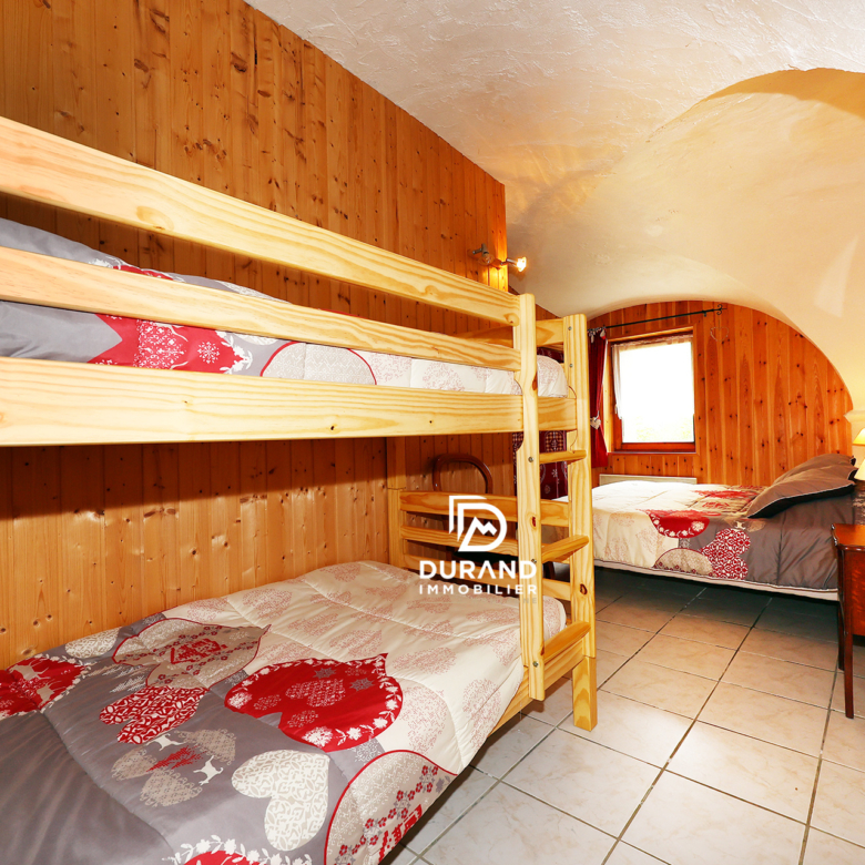 RARE À LA VENTE   UN VÉRITABLE ESPRIT DE MAISON DE FAMILLE