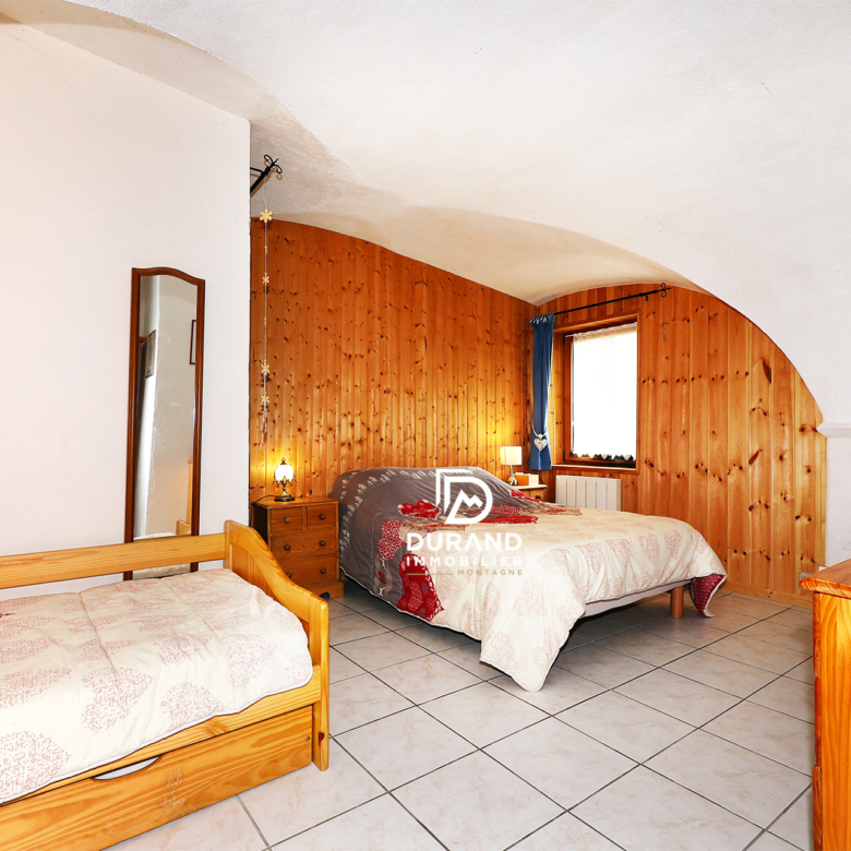 RARE À LA VENTE   UN VÉRITABLE ESPRIT DE MAISON DE FAMILLE