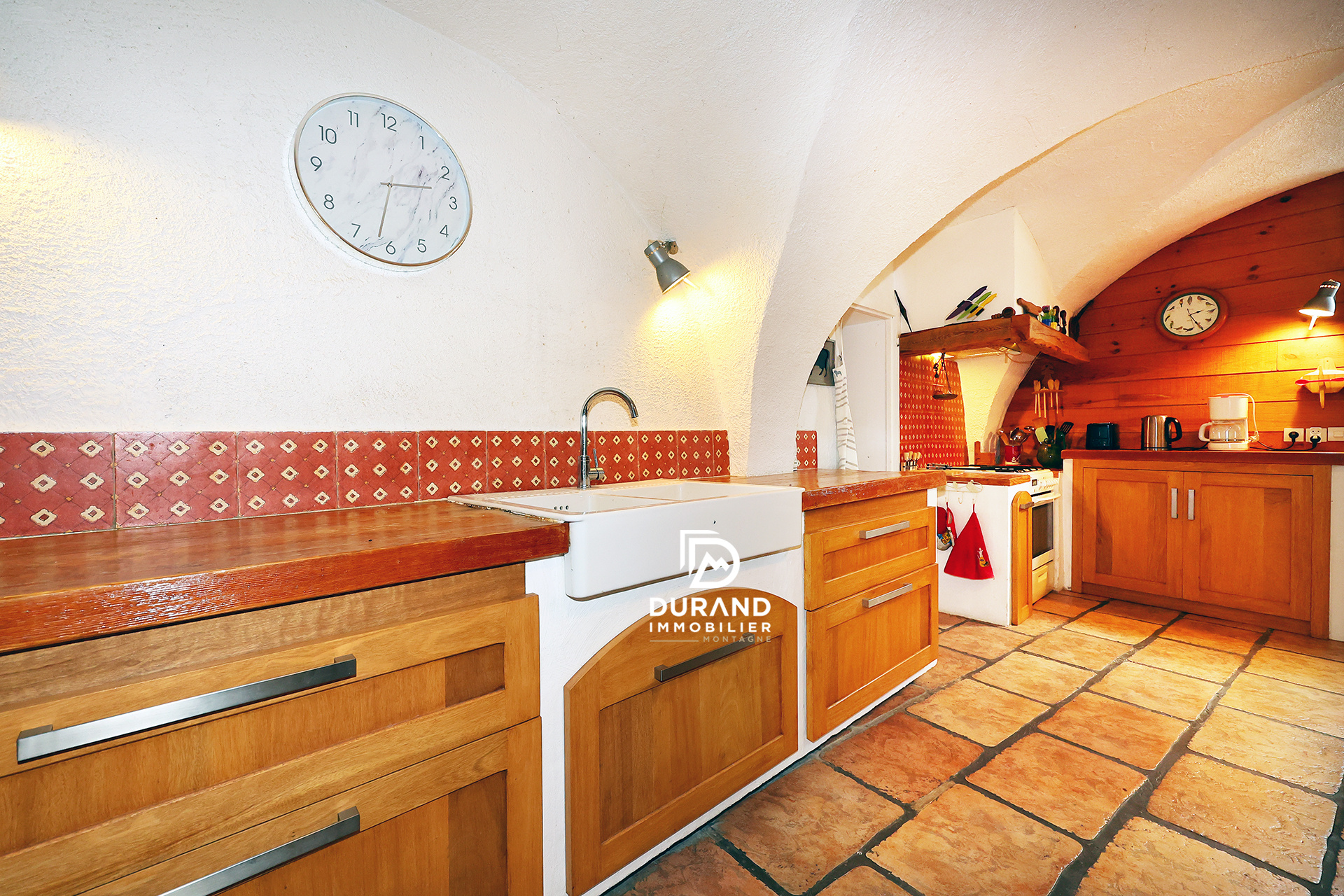 RARE À LA VENTE   UN VÉRITABLE ESPRIT DE MAISON DE FAMILLE