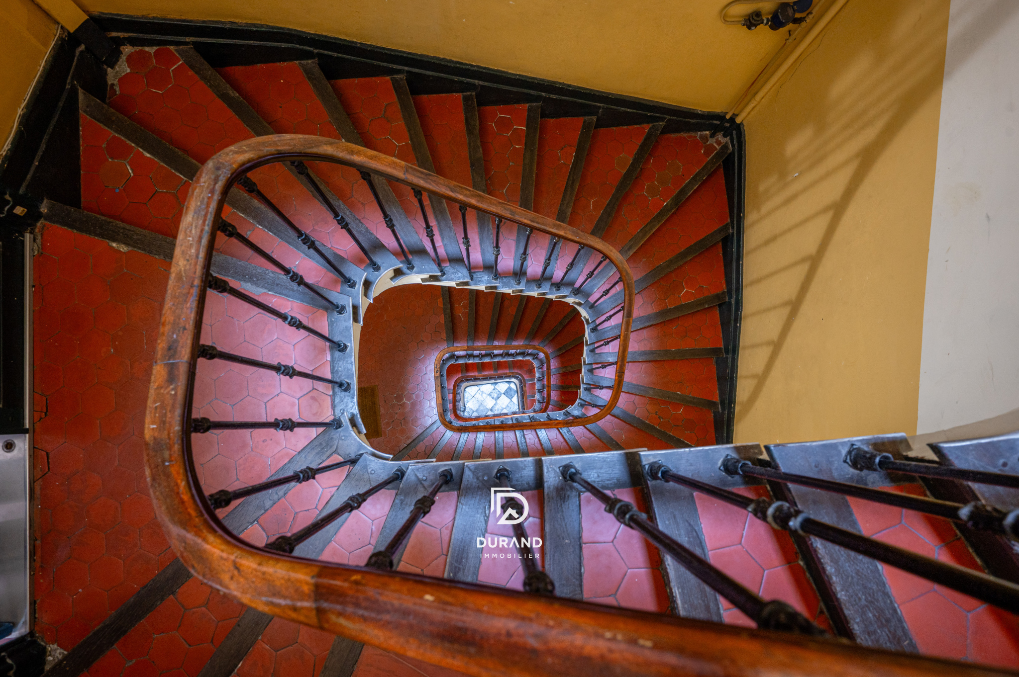 APPARTEMENT - PRÉFECTURE - 13006 MARSEILLE