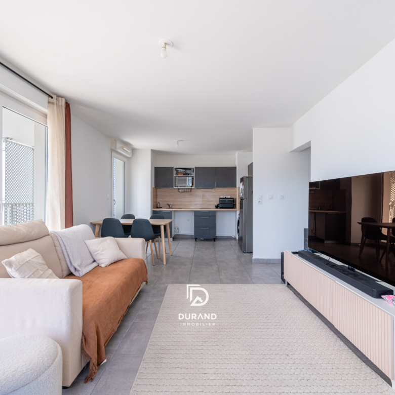 APPARTEMENT - PARKING - TERRASSE - 13010 MARSEILLE