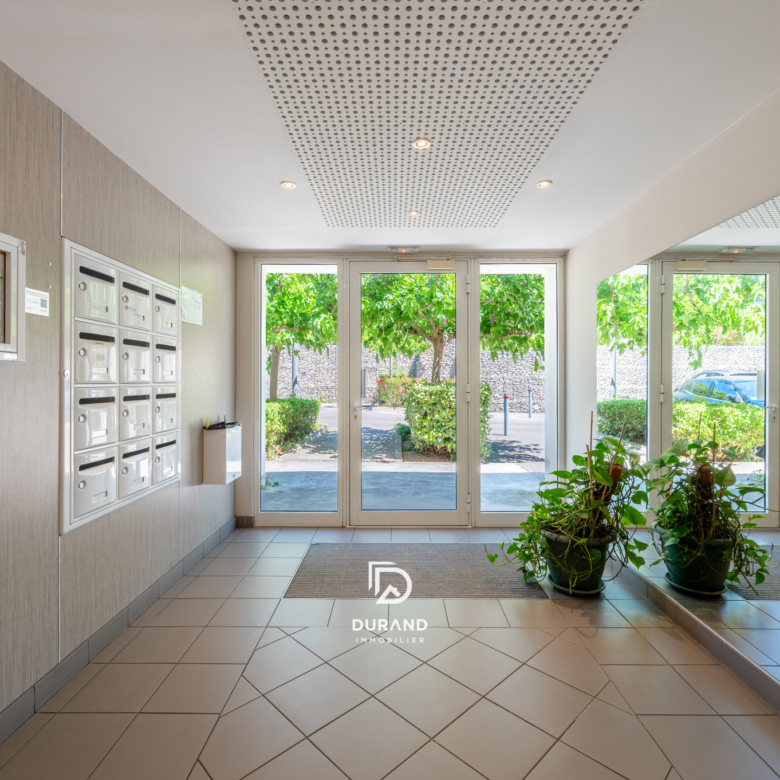 APPARTEMENT - T3 - 65M2 - PISCINE - ST MITRE - 13013 MARSEILLE