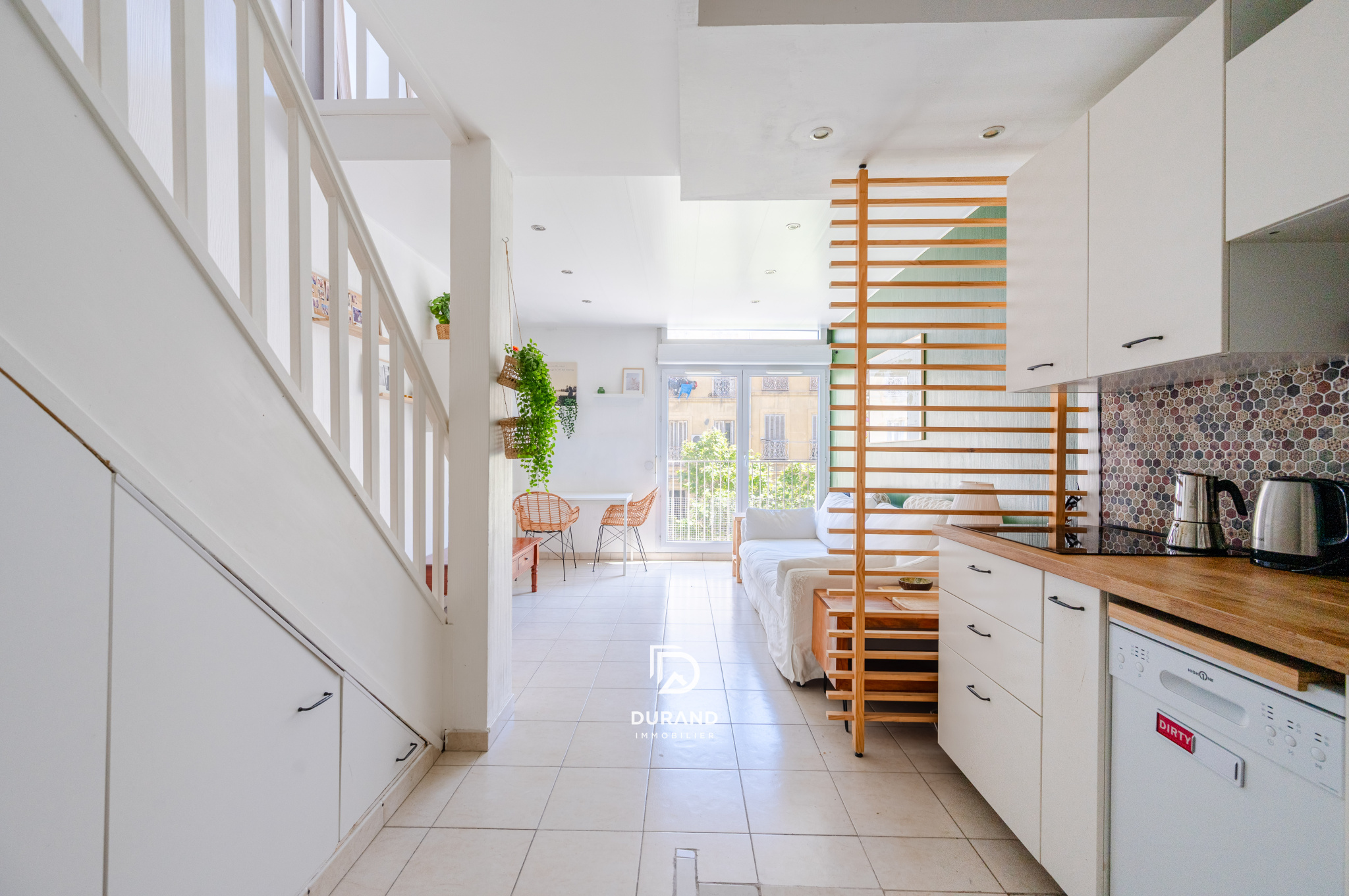 APPARTEMENT - DUPLEX PLEIN DE CHARME - T2 - M5 LES DOCKS - JOIETTE - MARSEILLE 13002