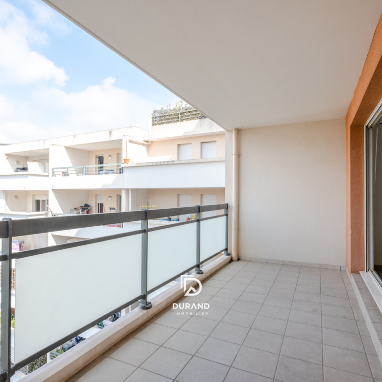 APPARTEMENT - TERRASSES - PARKING -  CHUTES-LAVIE 13004 MARSEILLE