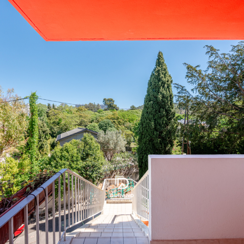 APPARTEMENT - T4 - LES BAUMETTES - 13009 MARSEILLE