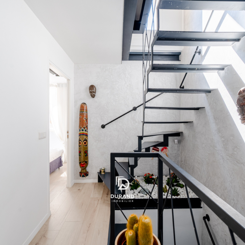 APPARTEMENT - ARCHITECTE - TERRASSE - BONNE MERE - VAUBAN 13006 MARSEILLE