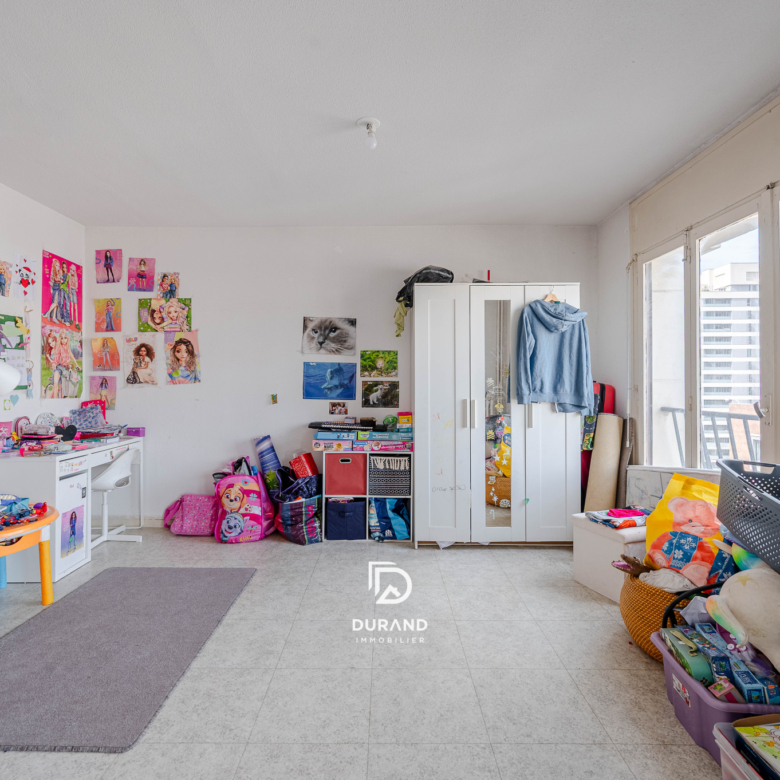 APPARTEMENT - HÔPITAL EUROPEEN - 13003 MARSEILLE