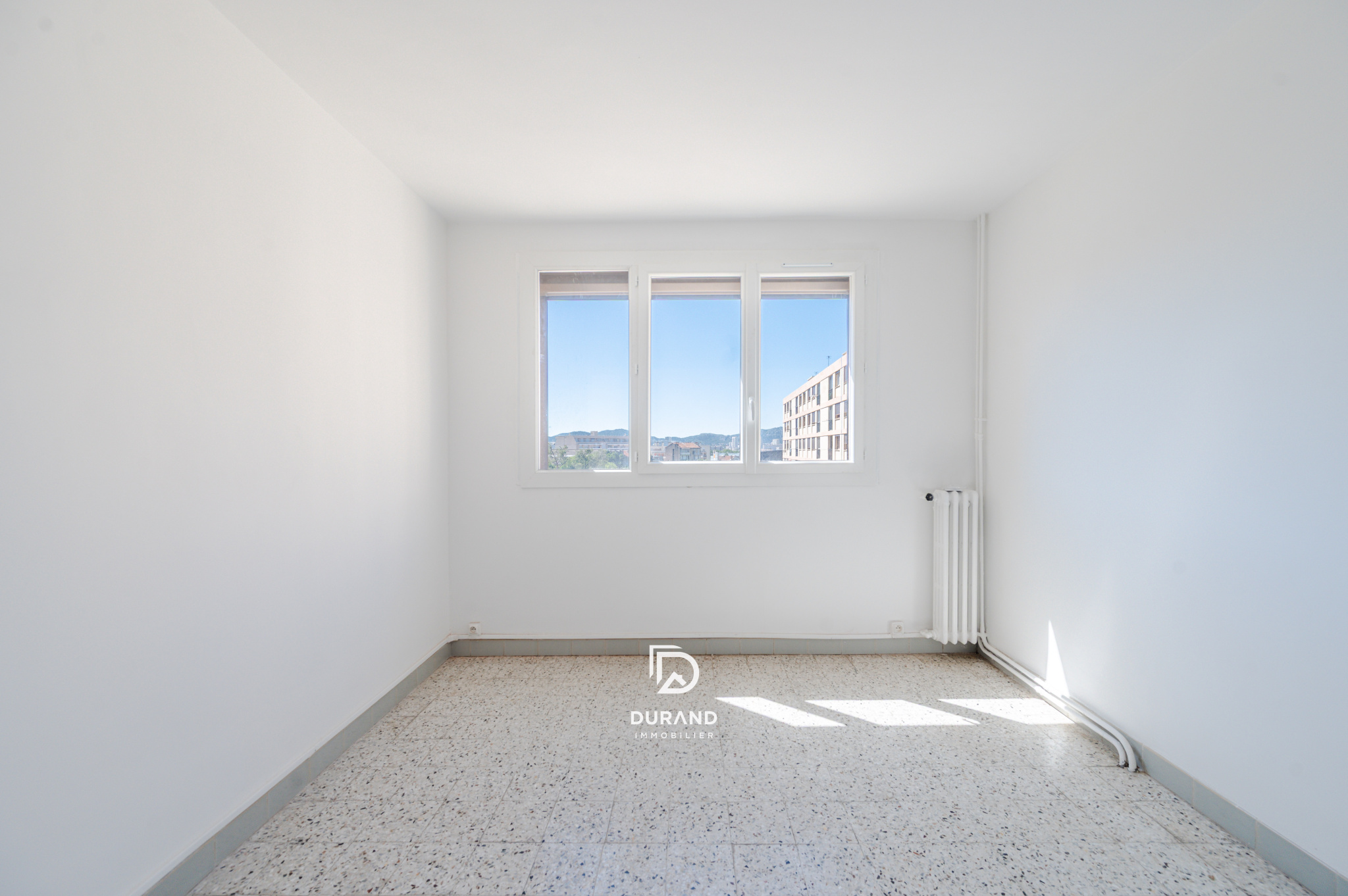 APPARTEMENT - TIMONE - FACULTES MEDECINE -  PHARMACIE- ODONTOLOGIE - 13010 MARSEILLE