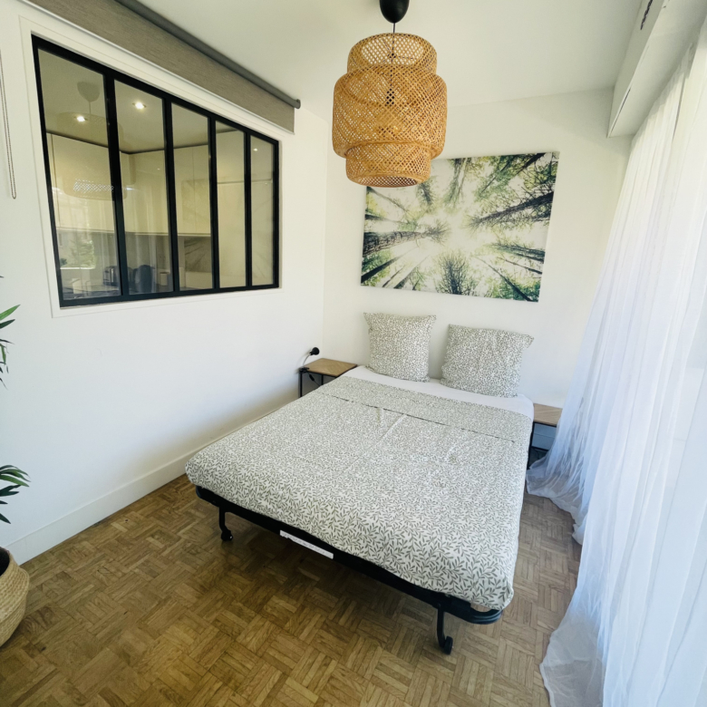 T3/4 meublé - rue Edmond Rostand - Quartier Perier Prado - 13006