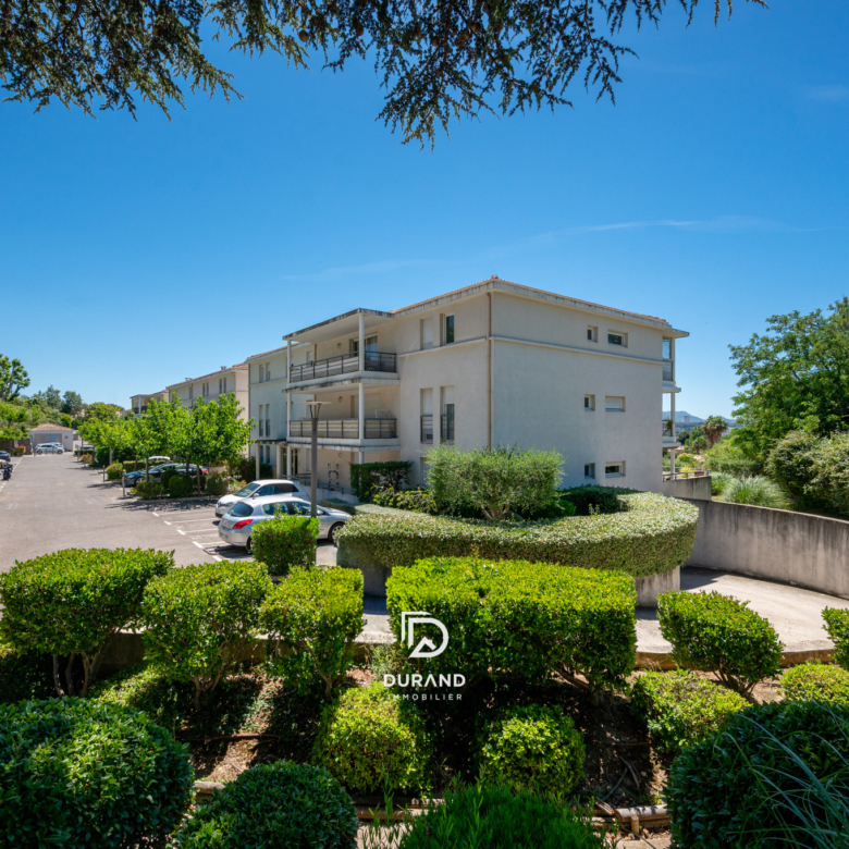 APPARTEMENT - T3 - 65M2 - PISCINE - ST MITRE - 13013 MARSEILLE