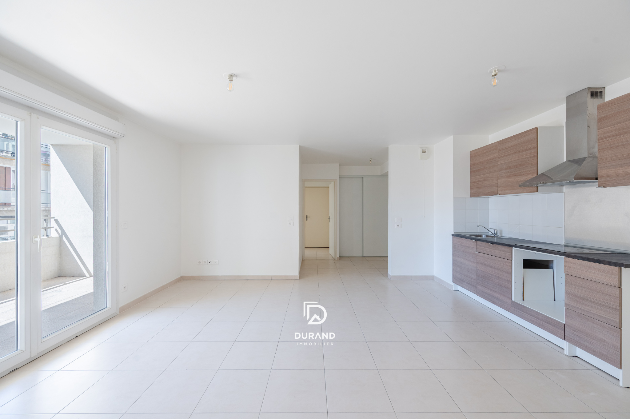 APPARTEMENT - GARAGE - TERRASSE - LE ROUET - 13008 MARSEILLE