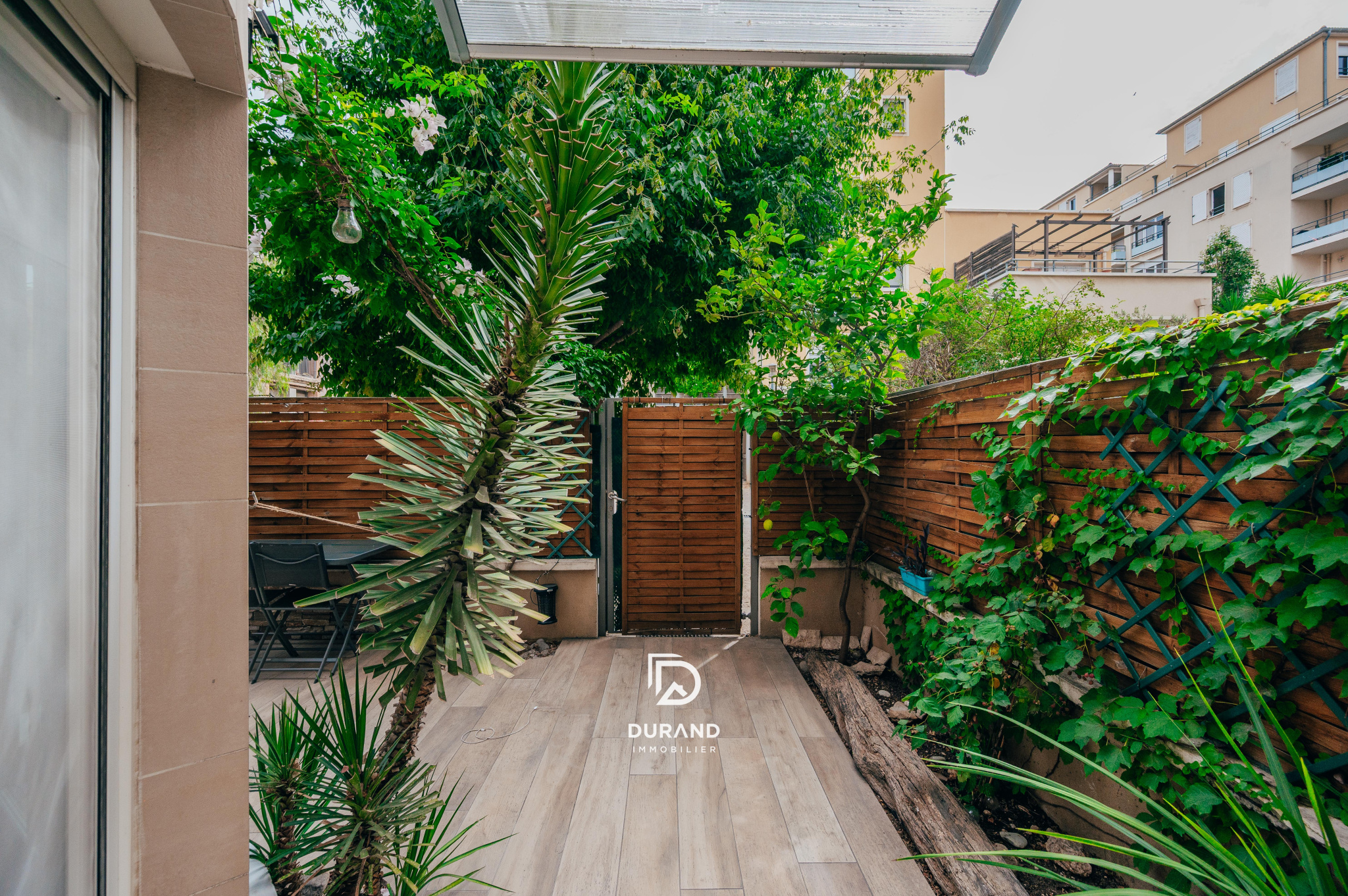 T2 D'EXCEPTION -M5 LES DOCKS- JOLIETTE MARSEILLE 13002