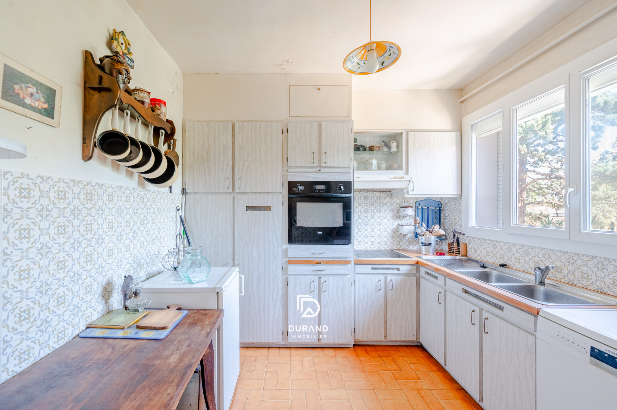 APPARTEMENT - T4 - LES BAUMETTES - 13009 MARSEILLE