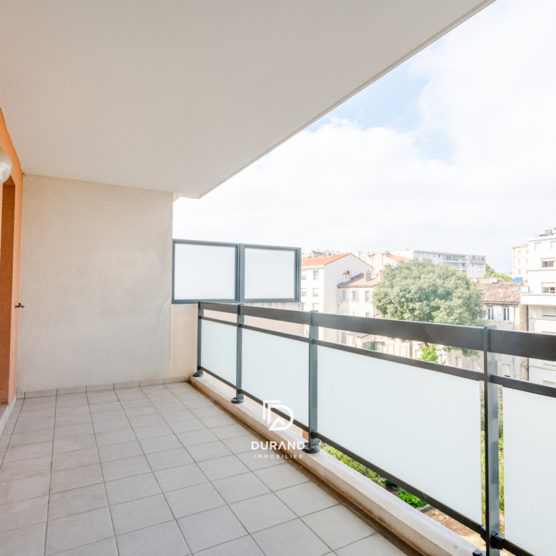 APPARTEMENT - TERRASSES - PARKING -  CHUTES-LAVIE 13004 MARSEILLE