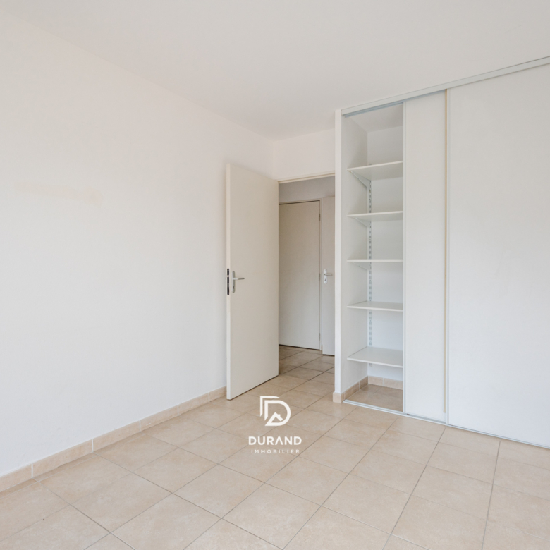 APPARTEMENT - TERRASSES - PARKING -  CHUTES-LAVIE 13004 MARSEILLE