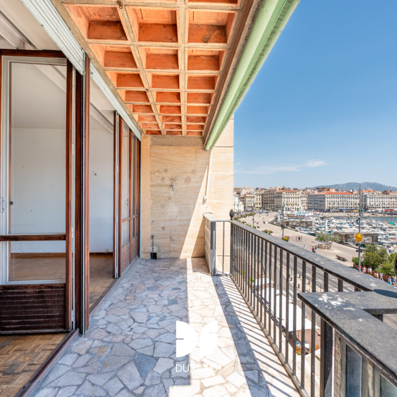 APPARTEMENT - POUILLON - VIEUX PORT - 13002 MARSEILLE