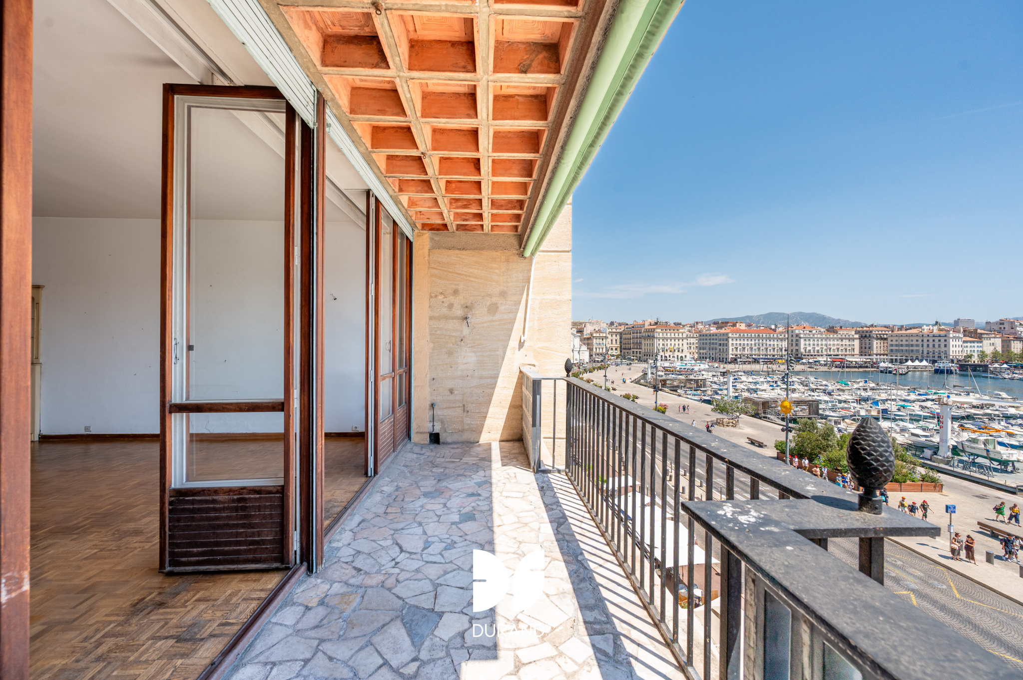 APPARTEMENT - POUILLON - VIEUX PORT - 13002 MARSEILLE