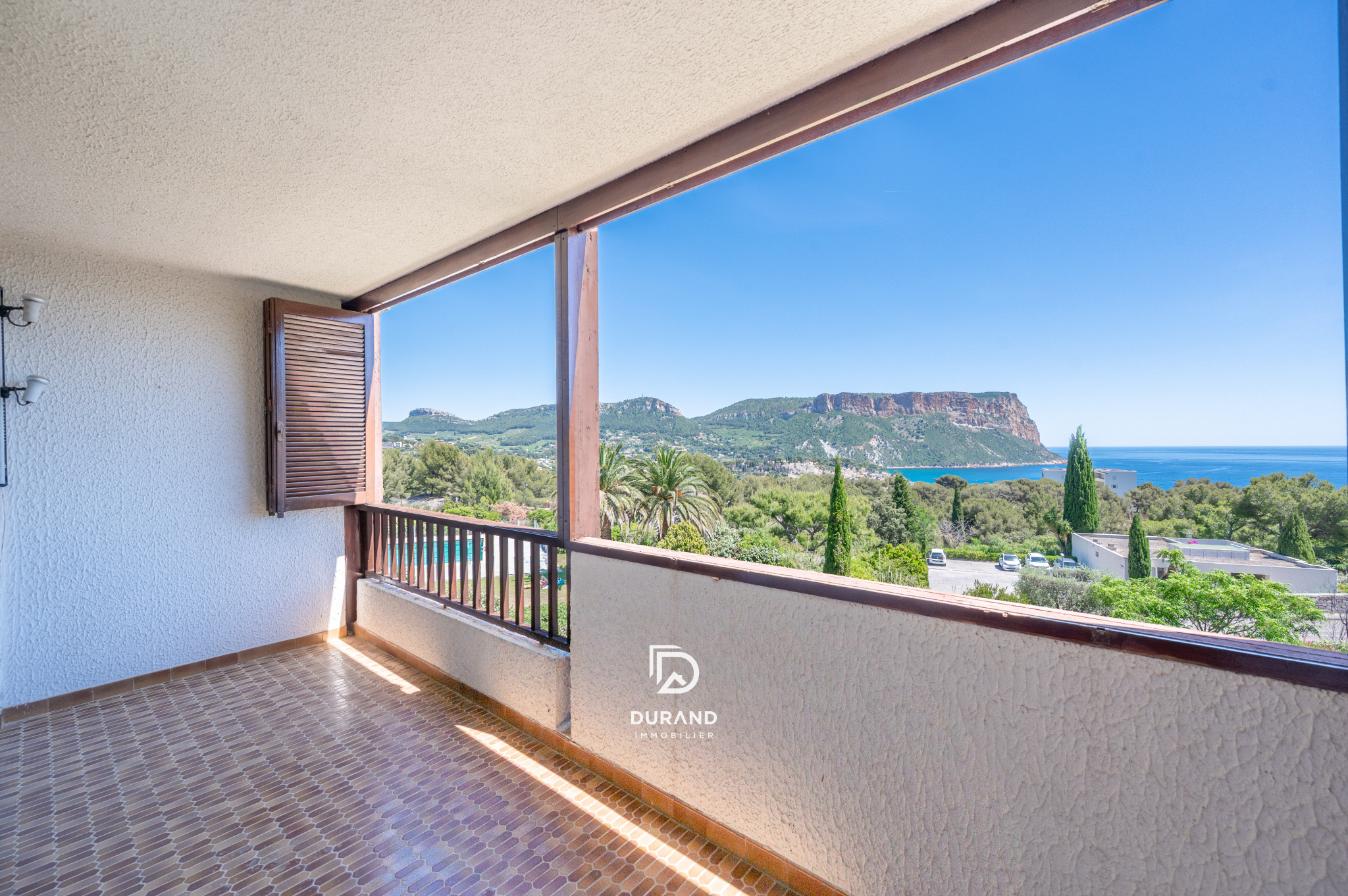 APPARTEMENT - VUE MER - TERRES MARINES - 13260 CASSIS