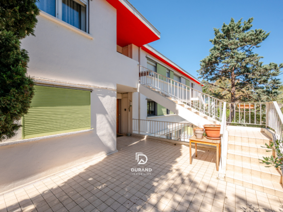 APPARTEMENT - T4 - LES BAUMETTES - 13009 MARSEILLE