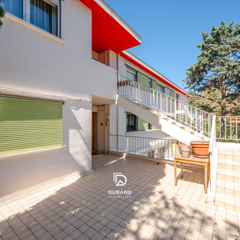 APPARTEMENT - T4 - LES BAUMETTES - 13009 MARSEILLE