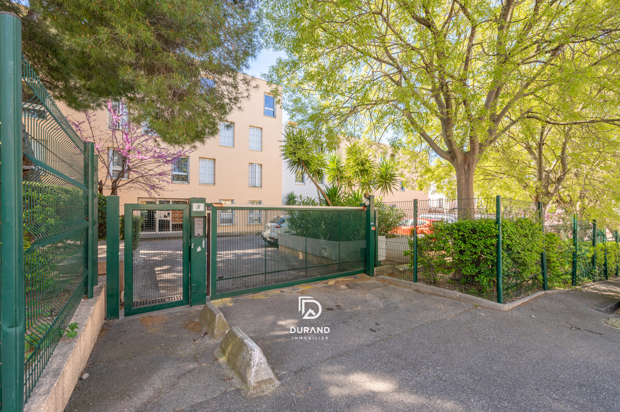 APPARTEMENT - TYPE 4 - DOUBLE EXTERIEUR - 13011 MARSEILLE