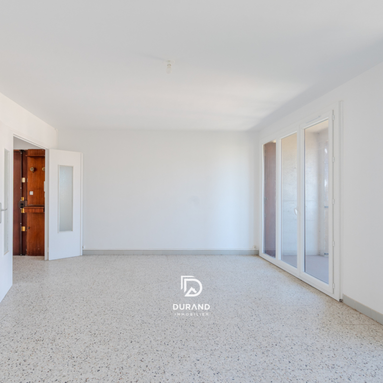 APPARTEMENT - TIMONE - FACULTES MEDECINE -  PHARMACIE- ODONTOLOGIE - 13010 MARSEILLE