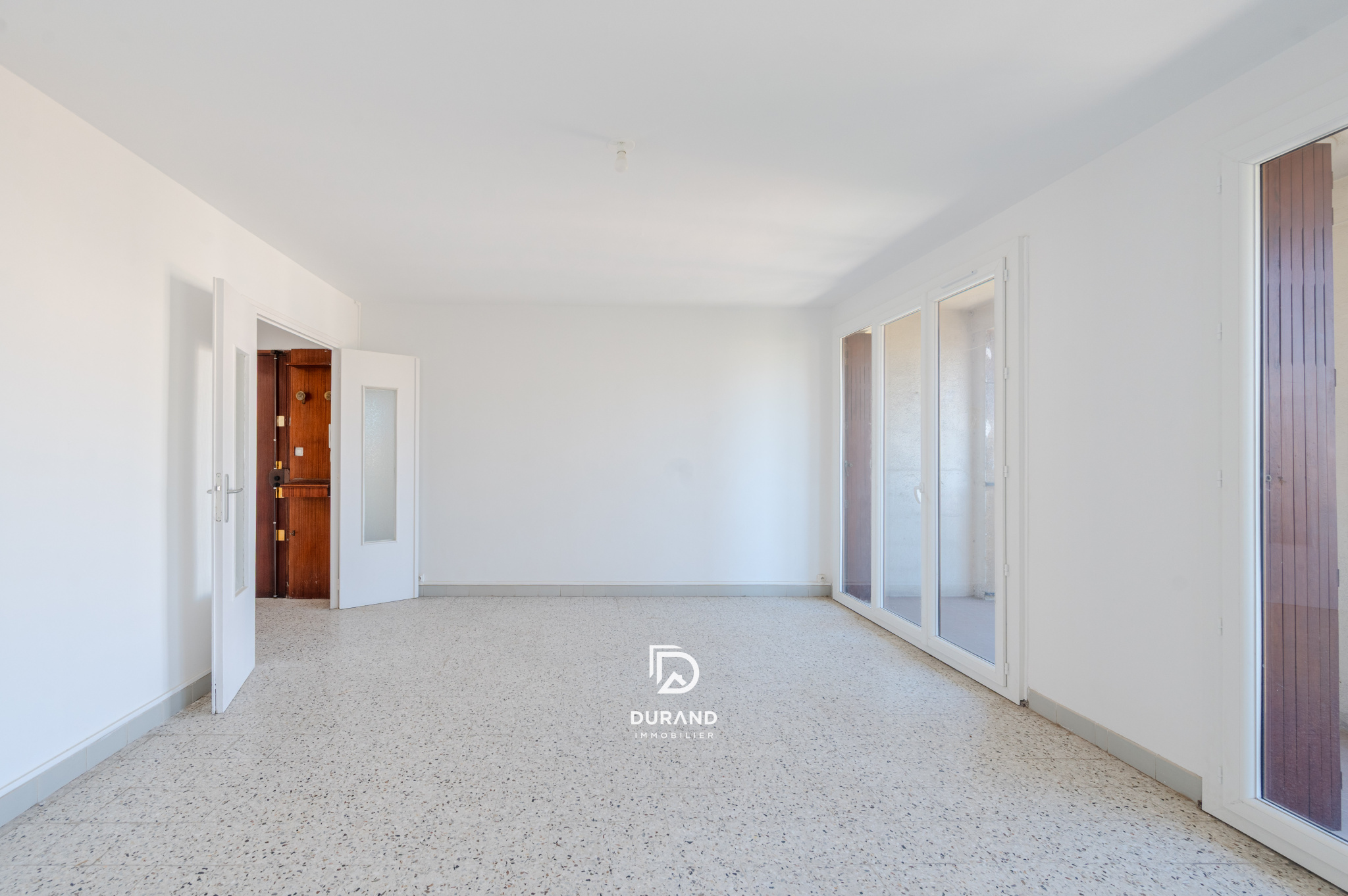 APPARTEMENT - TIMONE - FACULTES MEDECINE -  PHARMACIE- ODONTOLOGIE - 13010 MARSEILLE