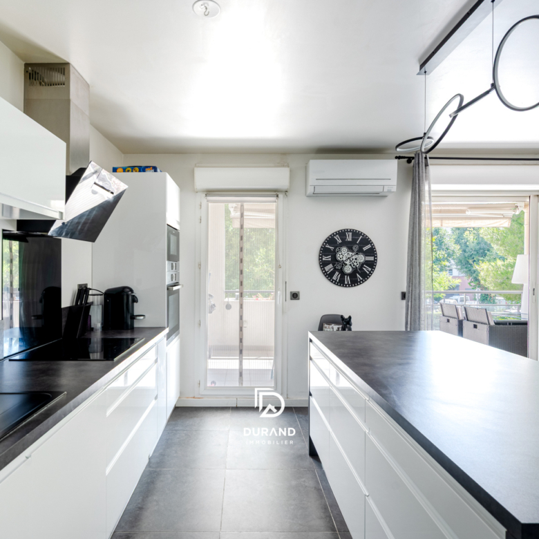 APPARTEMENT - T3 COUP DE FOUDRE - MAZARGUES - MARSEILLE 13009