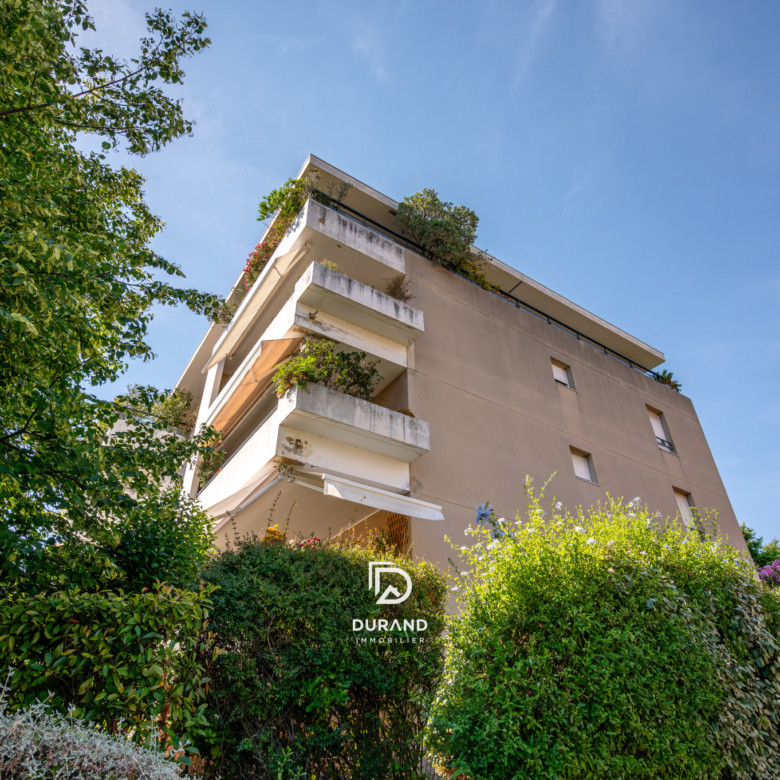 APPARTEMENT - T3 COUP DE FOUDRE - MAZARGUES - MARSEILLE 13009