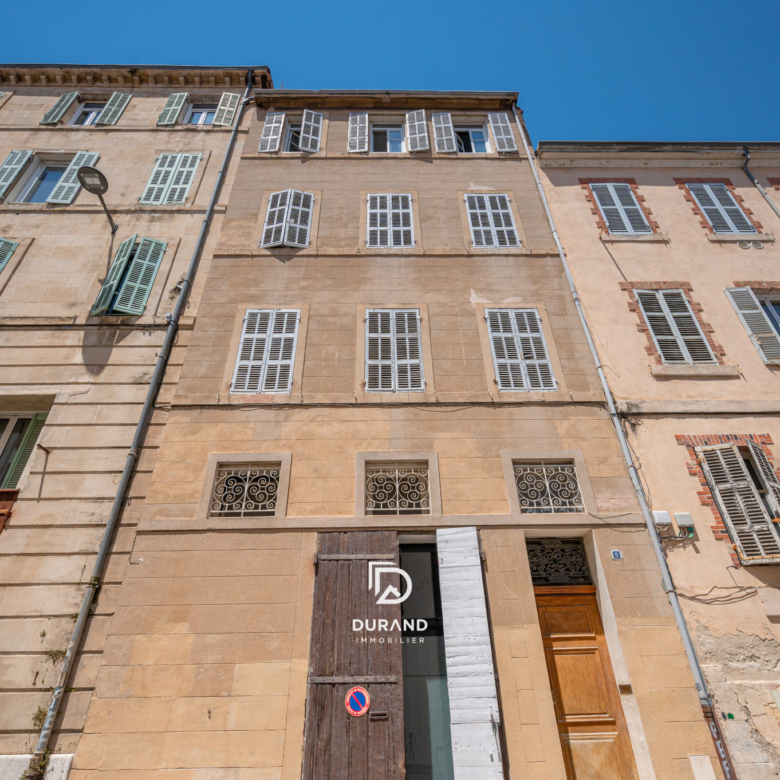 APPARTEMENT - INDUSTRIEL - VAUBAN - 13006 MARSEILLE