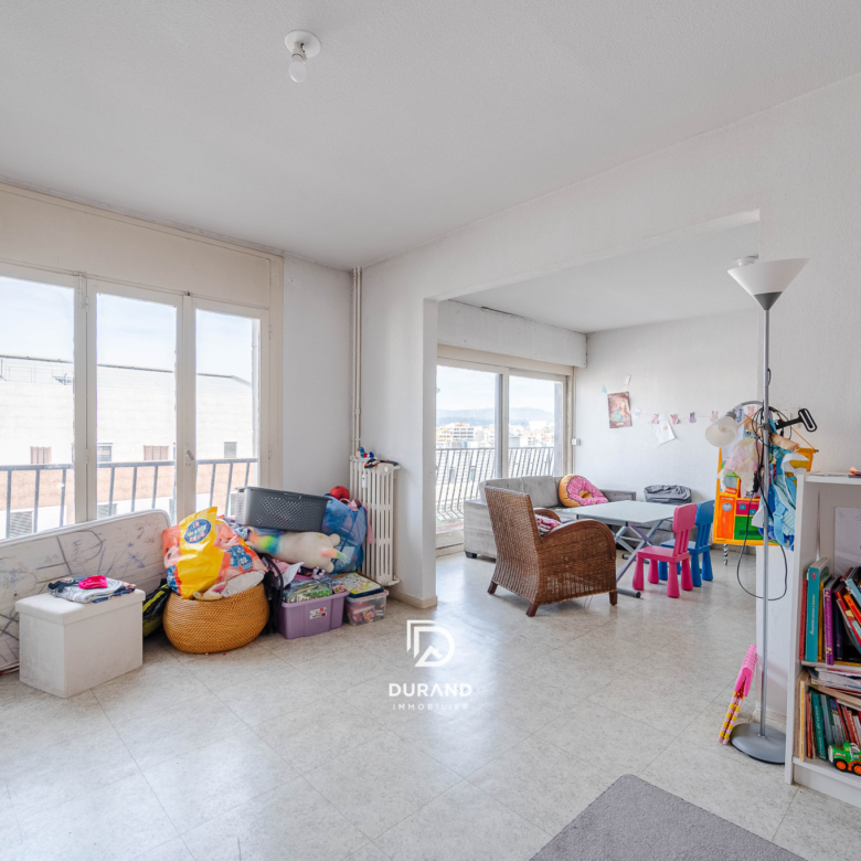 APPARTEMENT - HÔPITAL EUROPEEN - 13003 MARSEILLE