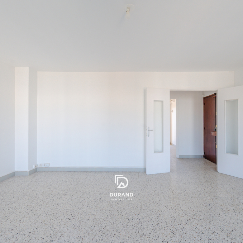 APPARTEMENT - TIMONE - FACULTES MEDECINE -  PHARMACIE- ODONTOLOGIE - 13010 MARSEILLE