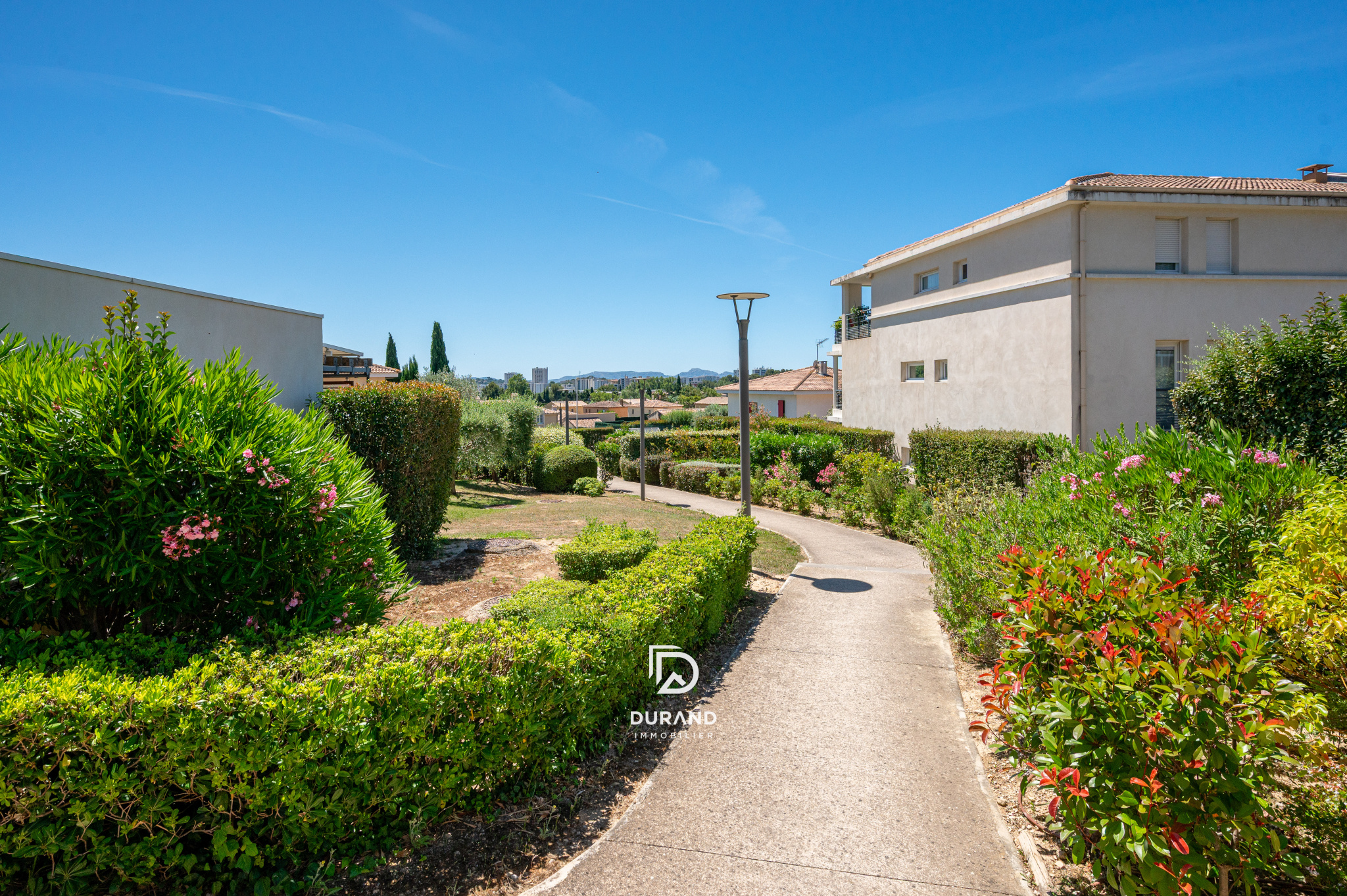 APPARTEMENT - T3 - 65M2 - PISCINE - ST MITRE - 13013 MARSEILLE