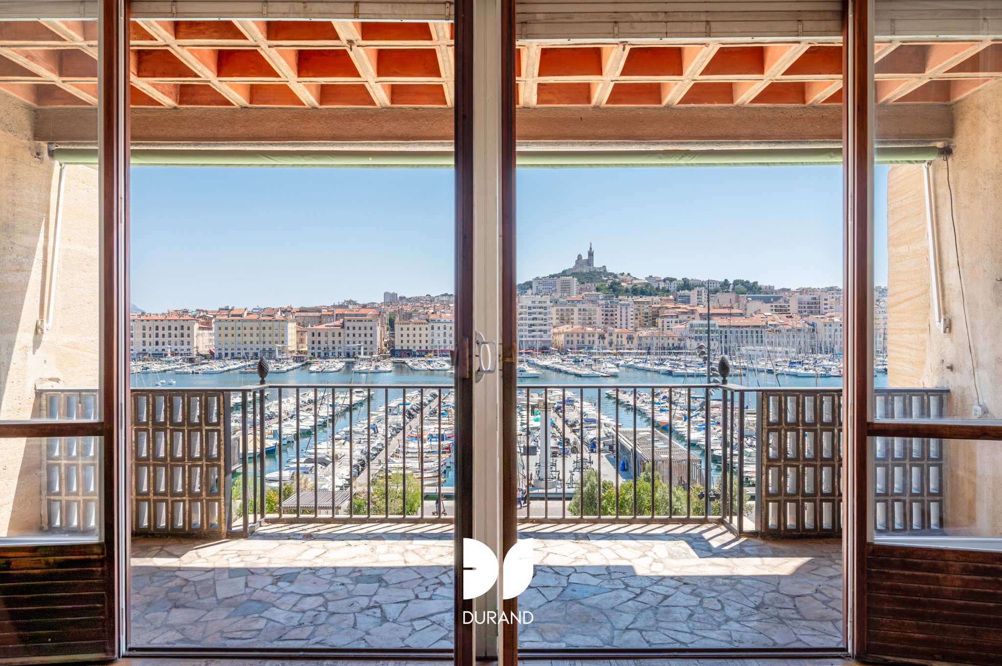 APPARTEMENT - POUILLON - VIEUX PORT - 13002 MARSEILLE