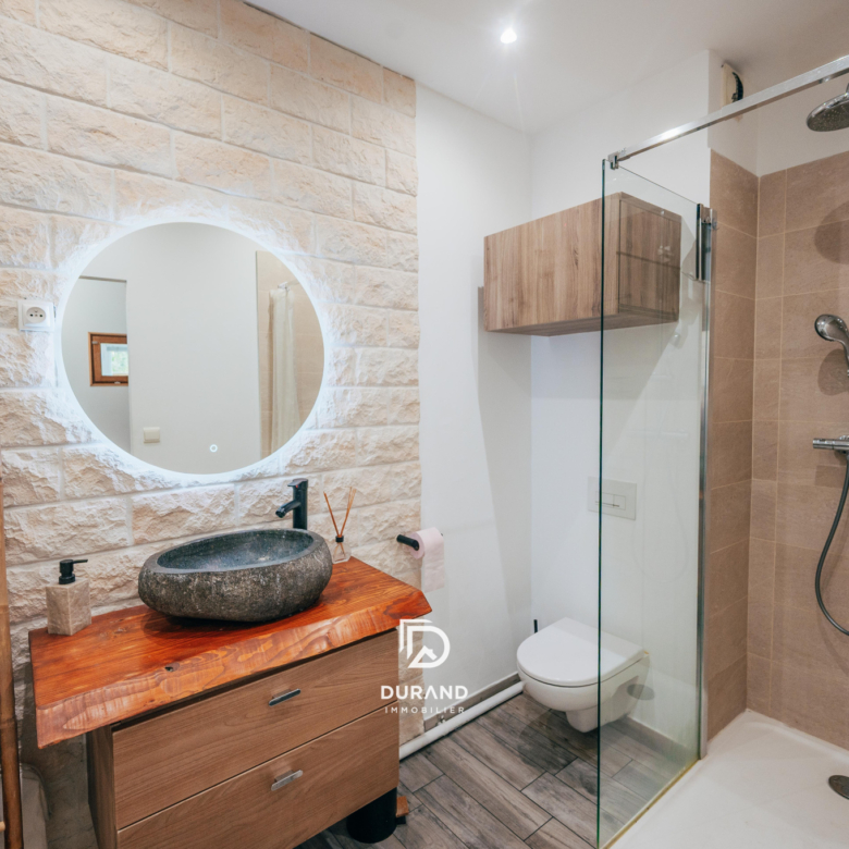 T2 D'EXCEPTION -M5 LES DOCKS- JOLIETTE MARSEILLE 13002
