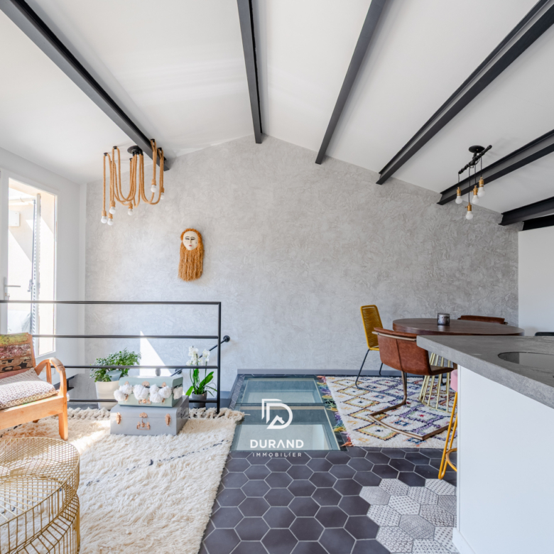 APPARTEMENT - ARCHITECTE - TERRASSE - BONNE MERE - VAUBAN 13006 MARSEILLE