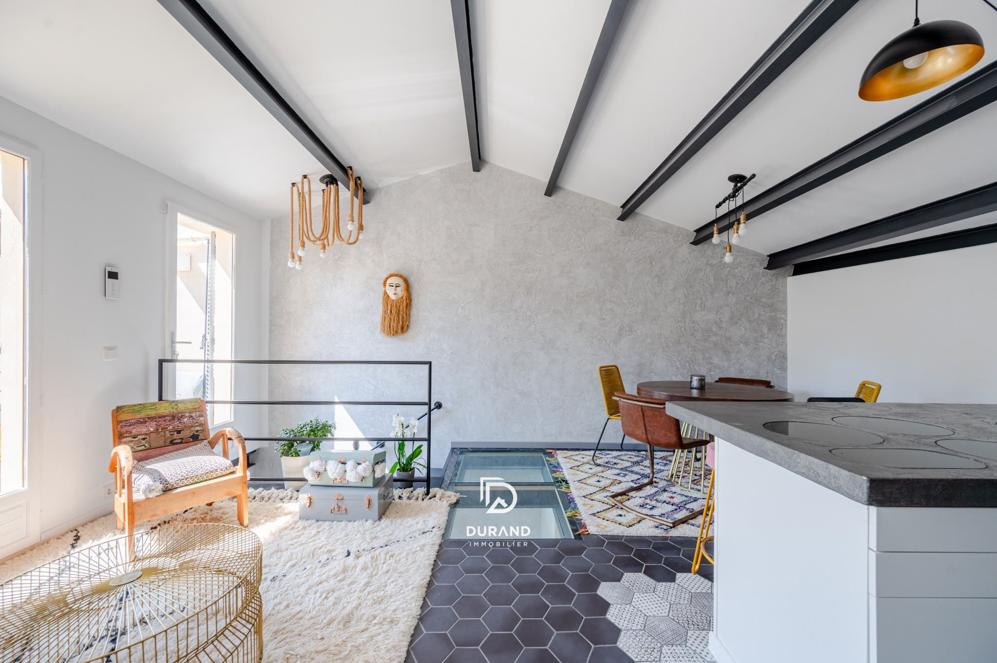 APPARTEMENT - ARCHITECTE - TERRASSE - BONNE MERE - VAUBAN 13006 MARSEILLE