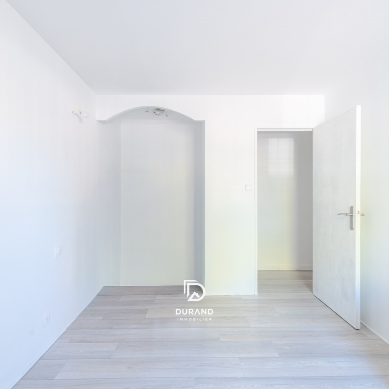 APPARTEMENT - TYPE 4 - DOUBLE EXTERIEUR - 13011 MARSEILLE