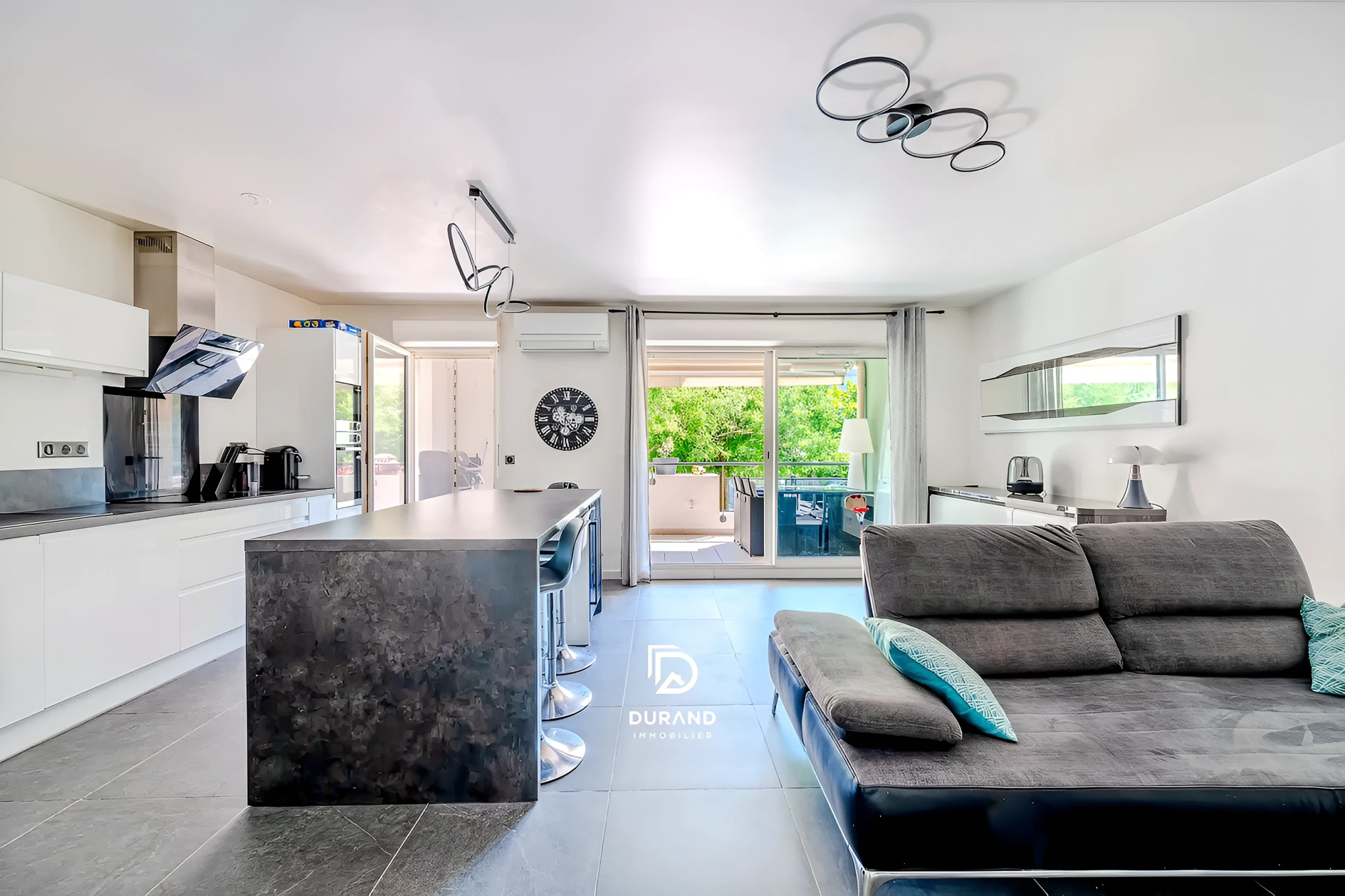 APPARTEMENT - T3 COUP DE FOUDRE - MAZARGUES - MARSEILLE 13009