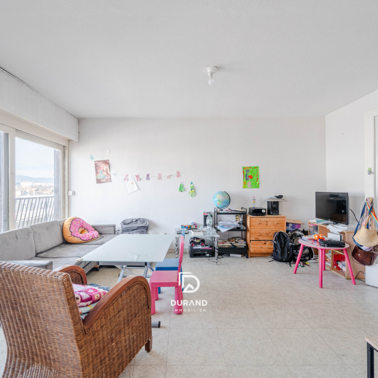 APPARTEMENT - HÔPITAL EUROPEEN - 13003 MARSEILLE