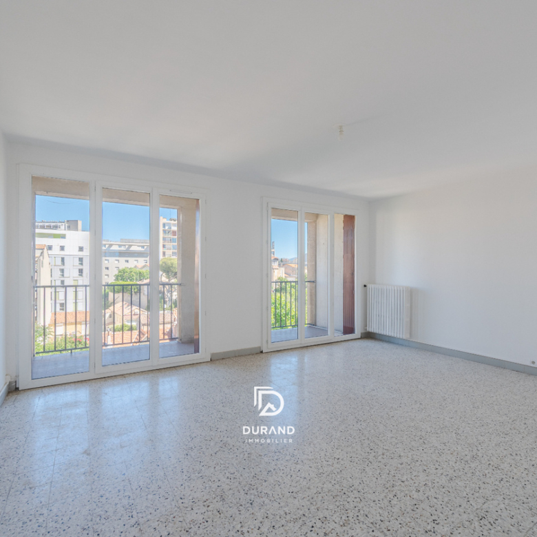APPARTEMENT - TIMONE - FACULTES MEDECINE -  PHARMACIE- ODONTOLOGIE - 13010 MARSEILLE