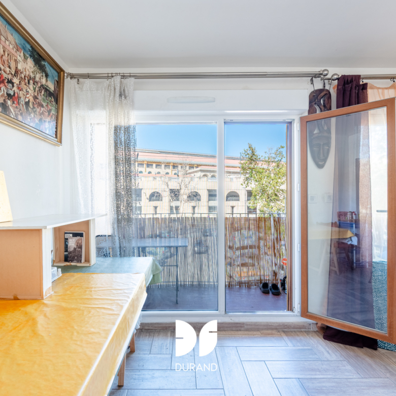 STUDIO - BALCON - SAINT-CHARLES - 13001 MARSEILLE