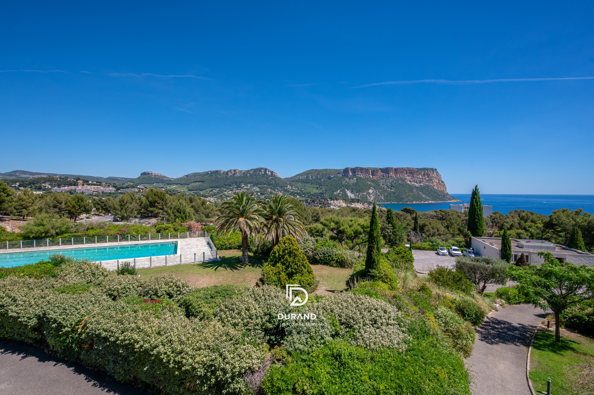 APPARTEMENT - VUE MER - TERRES MARINES - 13260 CASSIS