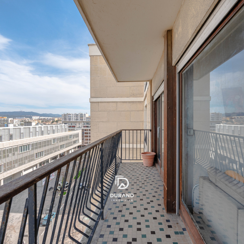 APPARTEMENT - HÔPITAL EUROPEEN - 13003 MARSEILLE