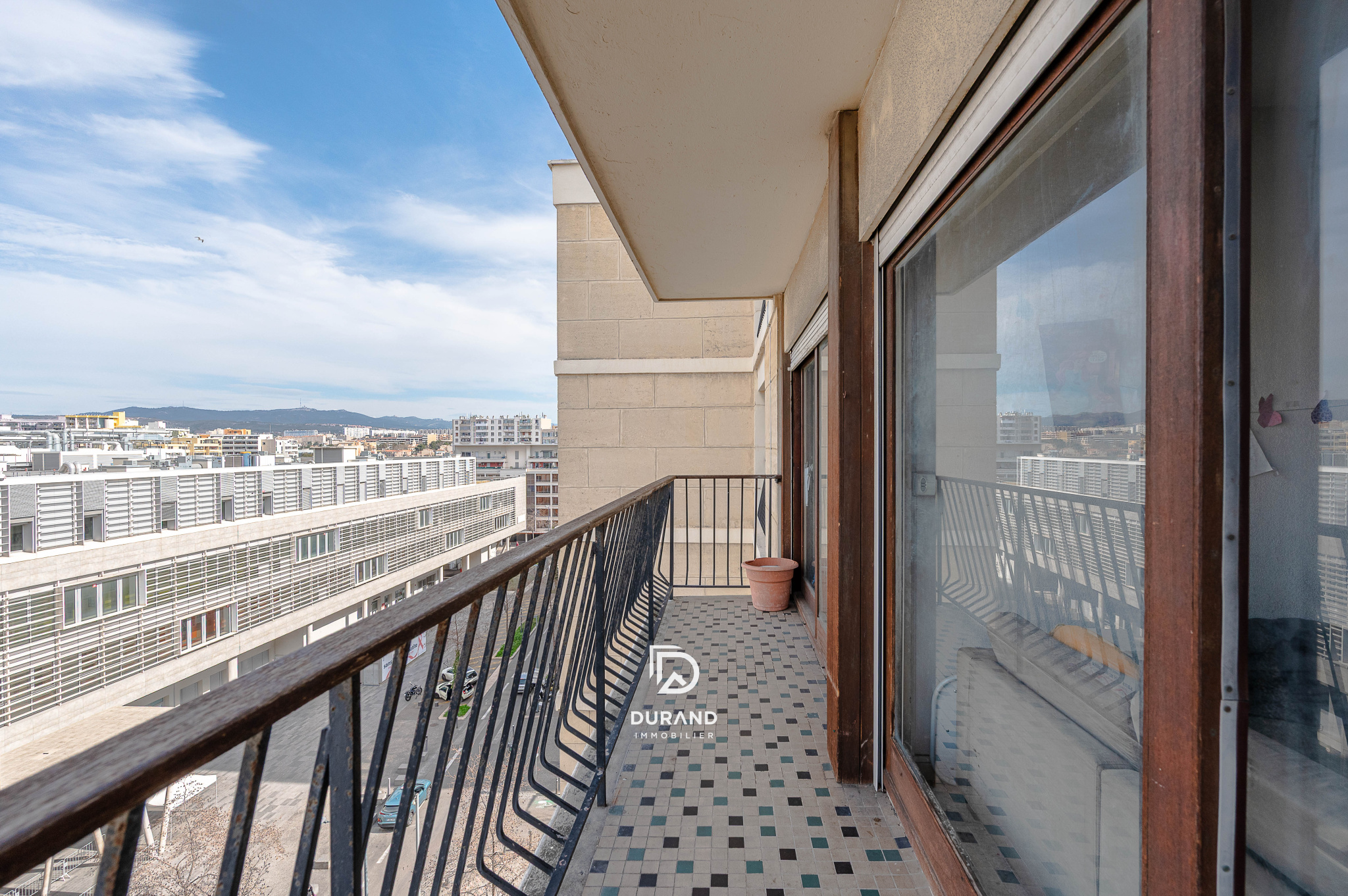 APPARTEMENT - HÔPITAL EUROPEEN - 13003 MARSEILLE