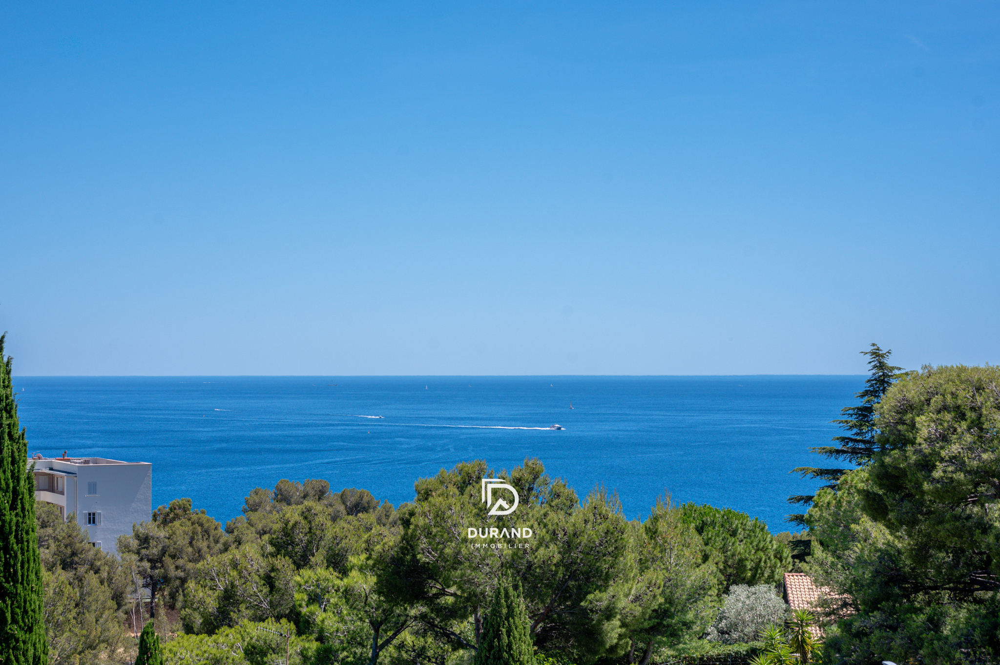 APPARTEMENT - VUE MER - TERRES MARINES - 13260 CASSIS