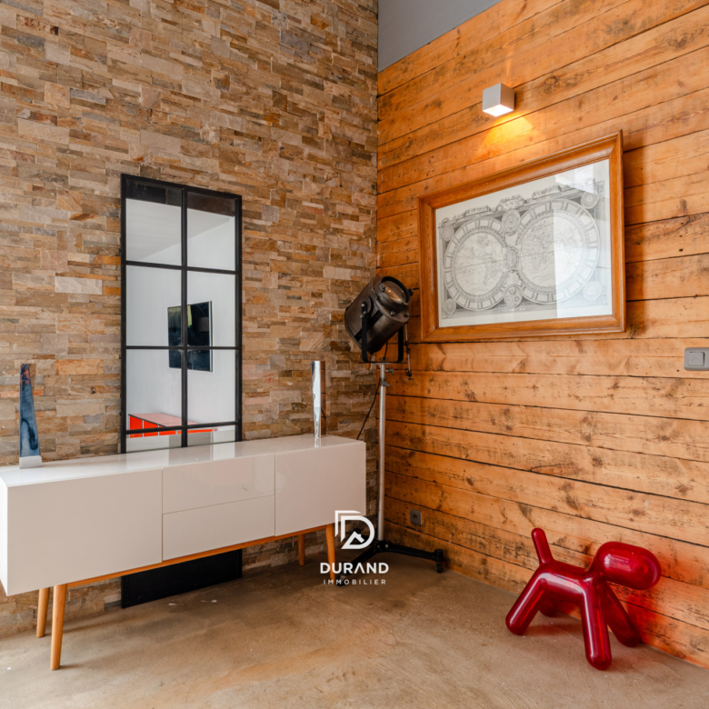 APPARTEMENT - INDUSTRIEL - VAUBAN - 13006 MARSEILLE