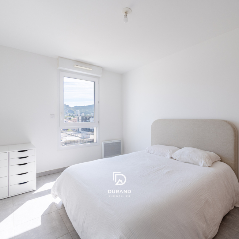 APPARTEMENT - PARKING - TERRASSE - 13010 MARSEILLE