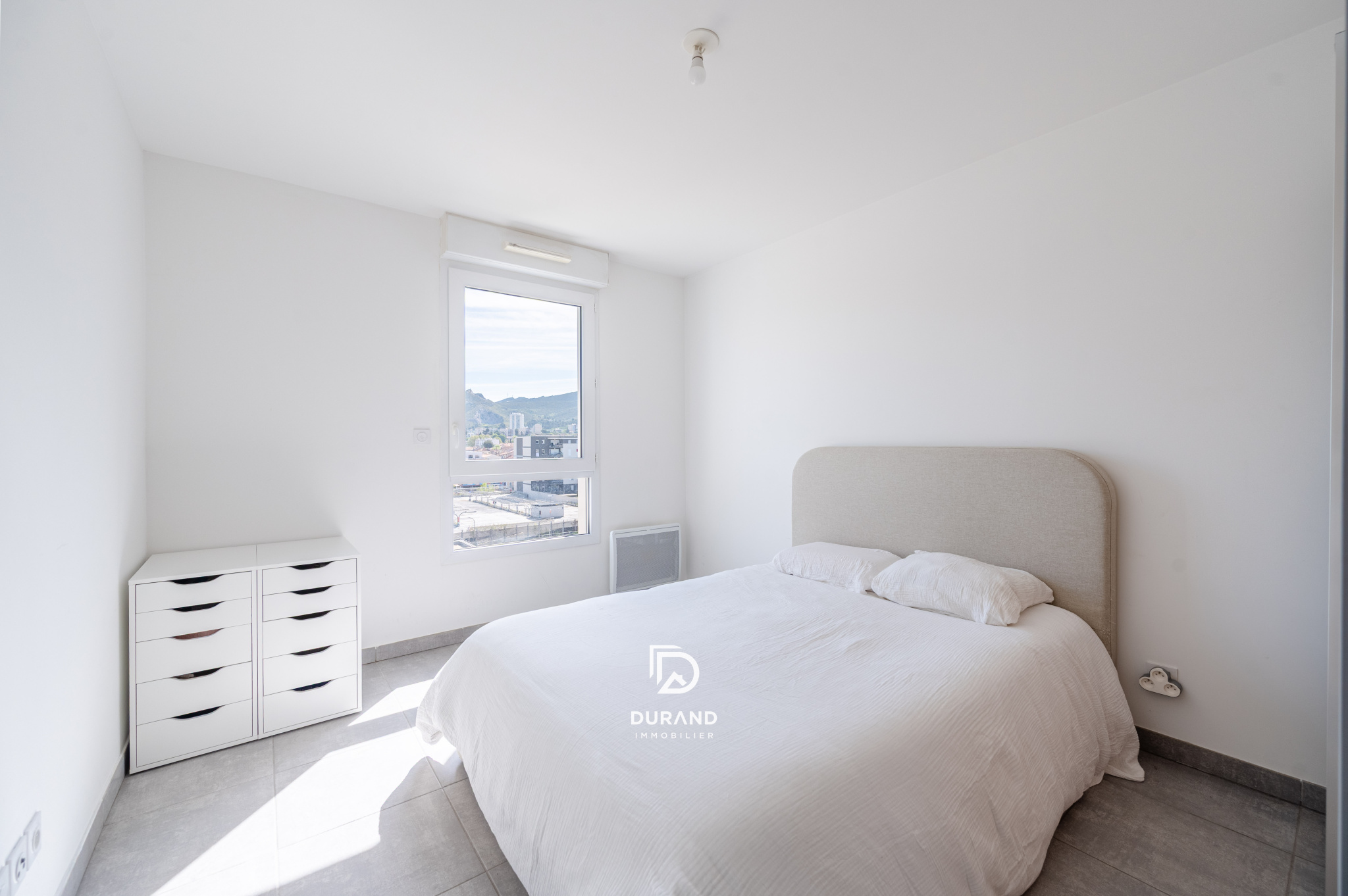 APPARTEMENT - PARKING - TERRASSE - 13010 MARSEILLE